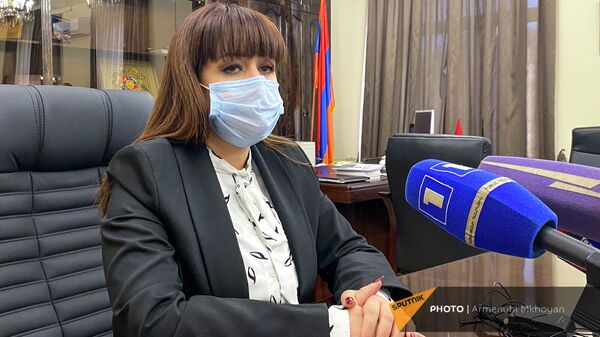 Новоназначенный губернатор Ширака Назели Багдасарян в своем кабинете - Sputnik Армения