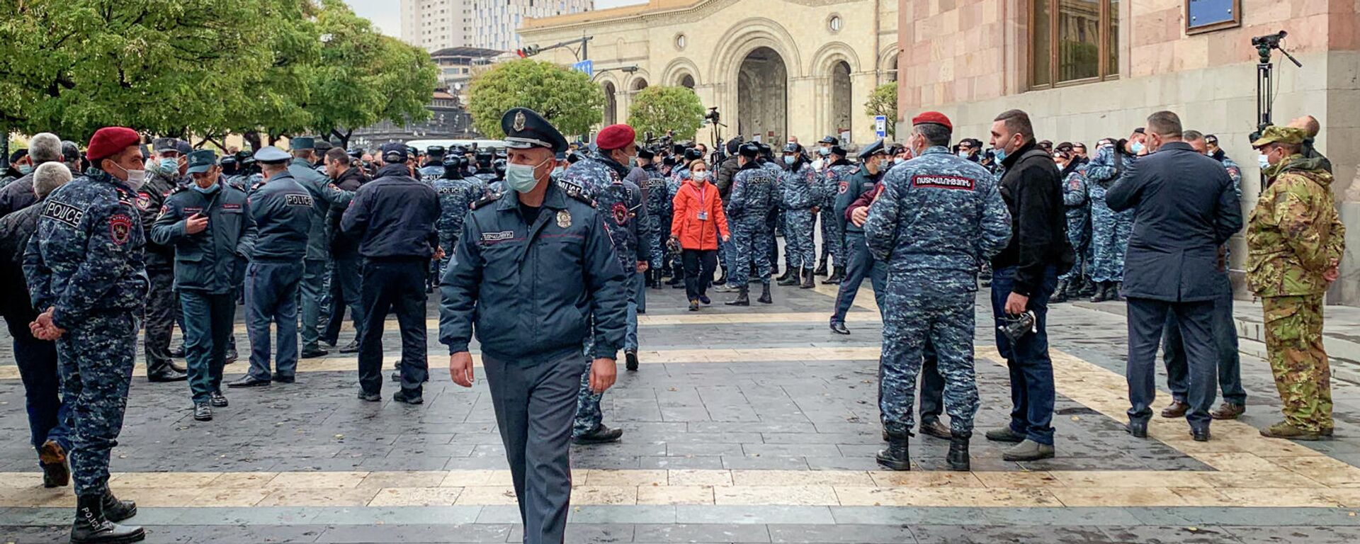 Акция протеста перед домом Правительства (11 ноября 2021). Еревaн - Sputnik Армения, 1920, 11.11.2021
