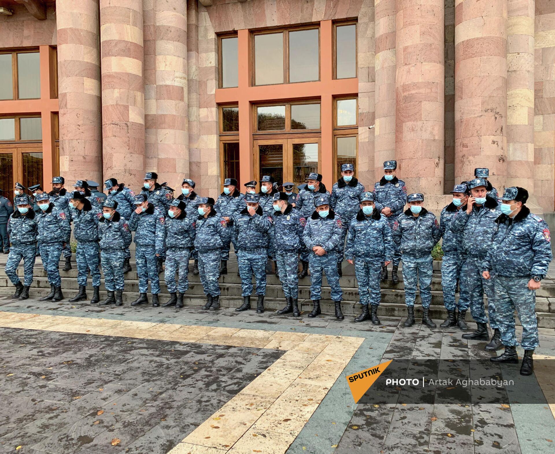 Акция протеста перед домом Правительства (11 ноября 2021). Еревaн - Sputnik Արմենիա, 1920, 11.11.2021