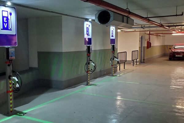 Заправки для электромобилей в Ереване Заправки для электромобилей в Ереване - Sputnik Արմենիա