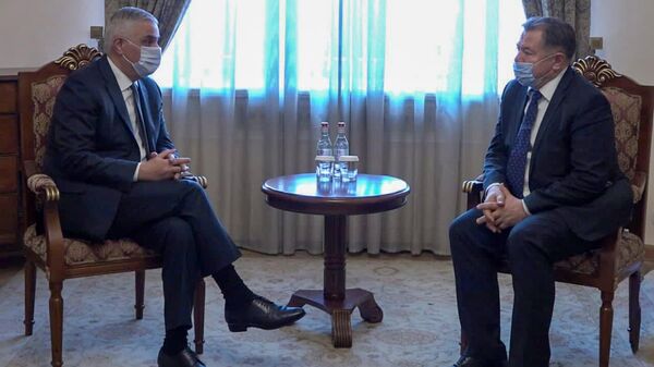Вице-премьер Мгер Григорян встретился с министром ЕЭК Сергеем Глазьевым (22 ноября 2021). Еревaн - Sputnik Армения