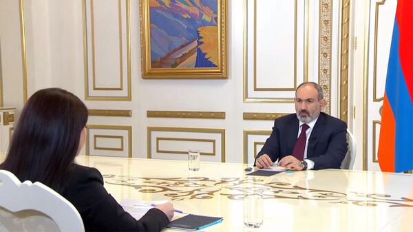 Премьер-министр Никол Пашинян во время онлайн пресс-конференции (23 ноября 2021). Еревaн - Sputnik Армения