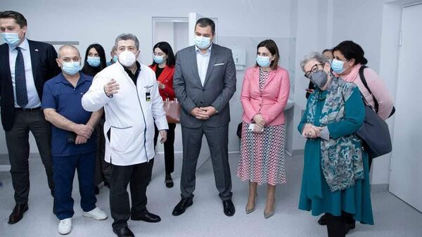 ԵՄ և ԱՀԿ-ը ՀՀ ԱՆ «Սուրբ Գրիգոր Լուսավորիչ» բժշկական կենտրոնին են տրամադրել ռադիոլոգիայի սենյակի համար ժամանակակից ռենտգեն սարք (24 նոյեմբերի, 2021թ․). Երևան - Sputnik Արմենիա