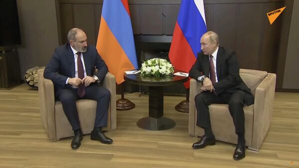 Путин проводит отдельную встречу с Пашиняном - Sputnik Армения