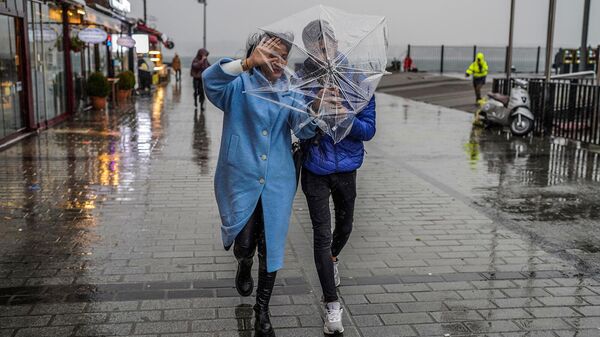 Փոթորիկը Ստամբուլում ուղեկցվել է հորդառատ անձրևներով (29 նոյեմբեր, 2021թ)․ Ստամբուլ - Sputnik Արմենիա