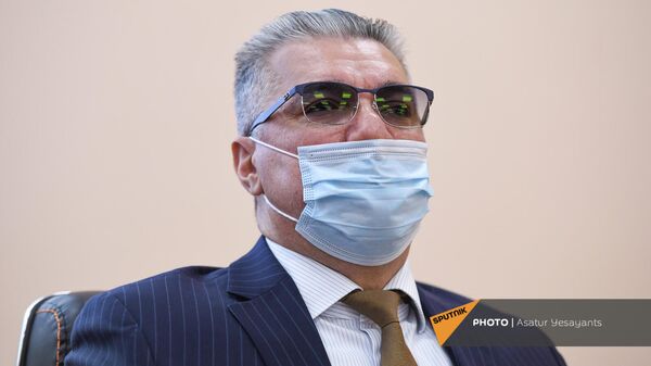 Гендиректор компании Ликвор, производящей вакцину, Сергей Матевосян на пресс-конференции по вопросу экспорта вакцины местного производства Спутник Лайт (6 декабря 2021). Еревaн - Sputnik Армения