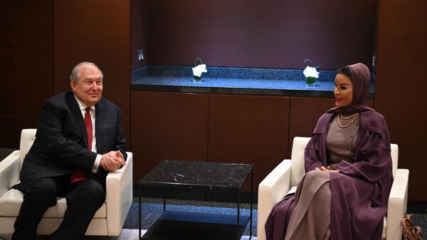 Հանրապետության նախագահ Արմեն Սարգսյանը հանդիպել է Կատարի հիմնադրամի և Education Above All հիմնադրամի նախագահ, ՄԱԿ-ի կայուն զարգացման նպատակների պաշտպան, շեյխուհի Մոզա բինթ Նասեր ալ-Միսնեդի հետ - Sputnik Արմենիա
