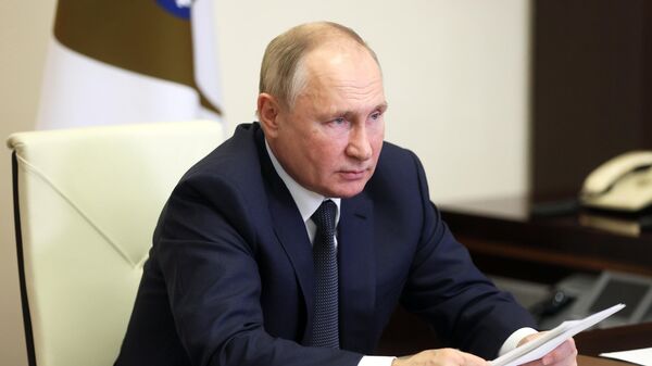 Президент РФ Владимир Путин принимает участие в режиме видеоконференции в заседании Высшего Евразийского экономического совета - Sputnik Армения