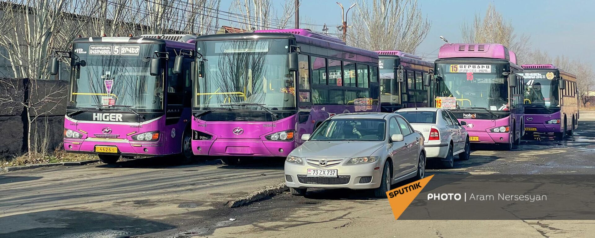 Բողոքի ակցիայի մասնակից վարորդները ավտոբուսային հավաքակայանի մոտ (12 դեկտեմբերի, 2021թ)․ Երևան - Sputnik Արմենիա, 1920, 14.12.2021