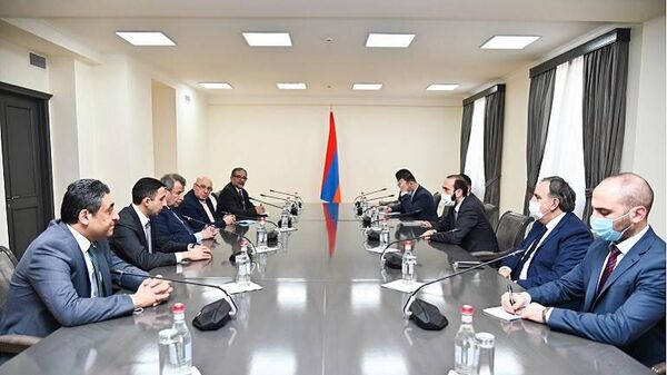 ՀՀ ԱԳ նախարար Արարատ Միրզոյանն ընդունել է Պաղեստինի եկեղեցիների հարցով բարձրագույն նախագահական կոմիտեի ղեկավար Մուին Էլիաս Յուսեֆ Խուրիին (13 դեկտեմբերի, 2021թ). Երևամ - Sputnik Արմենիա