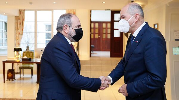 Встреча премьер-министров Армении и председательствующей в ЕС Словении Никола Пашиняна и Янеза Янши (15 декабря 2021). Брюссель - Sputnik Армения