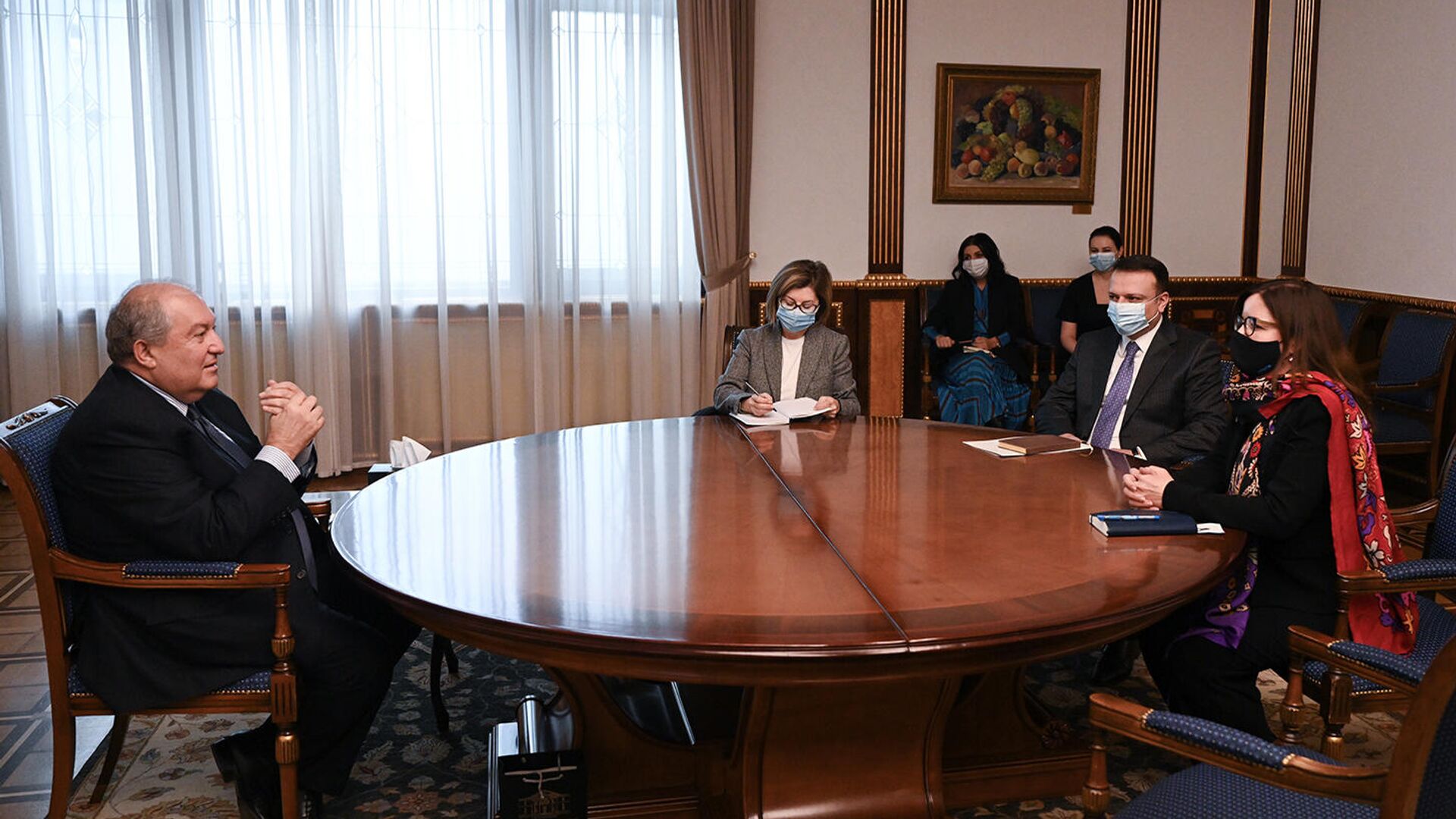 Президент Армен Саркисян принял новоназначенного представителя ЮНИСЕФ в Армении Кристине Вайганди (17 декабря 2021). Еревaн - Sputnik Армения, 1920, 17.12.2021