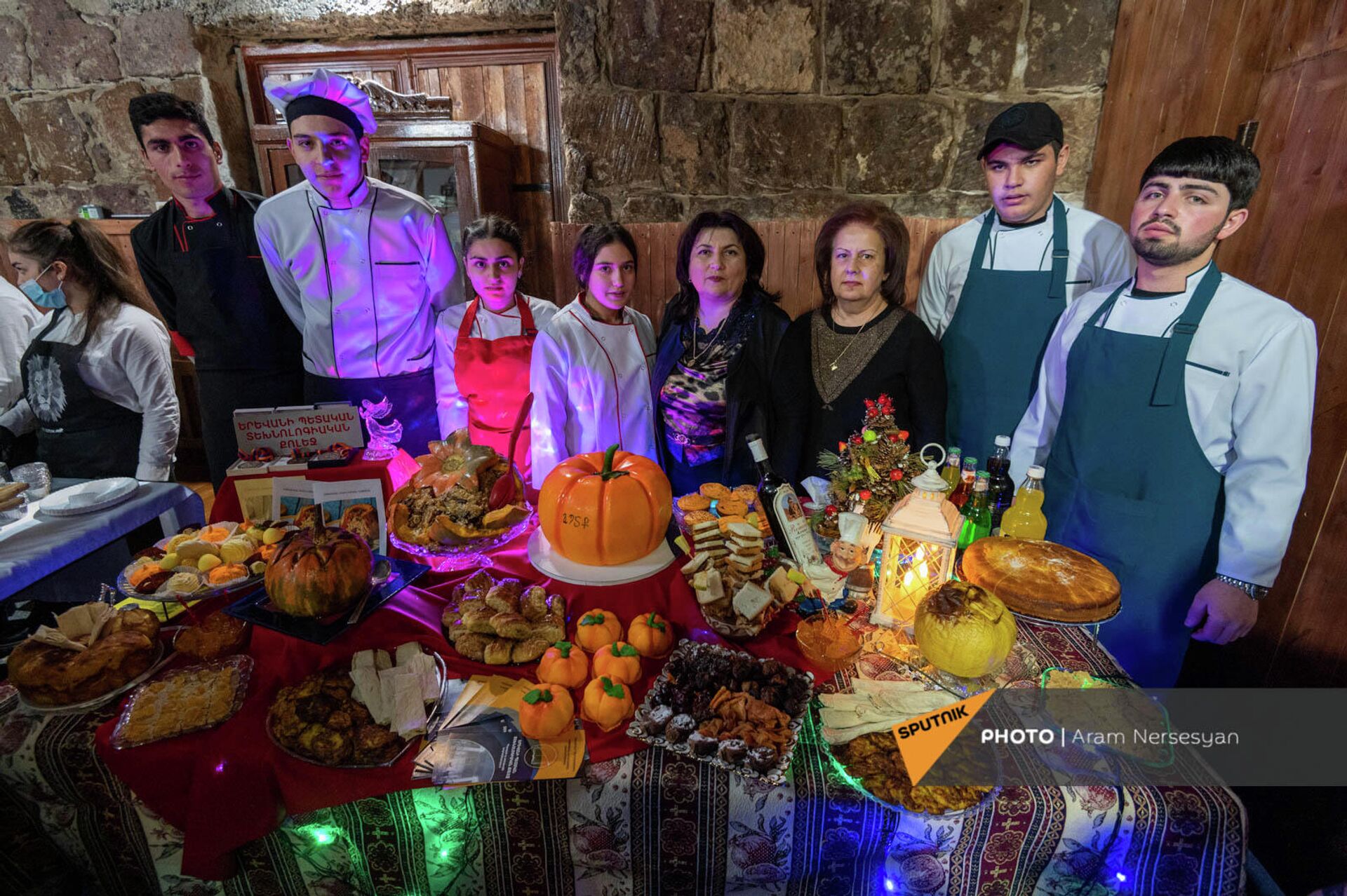 Ежегодное кулинарное мероприятие Вокруг хапамы в Ереване - Sputnik Արմենիա, 1920, 22.12.2021