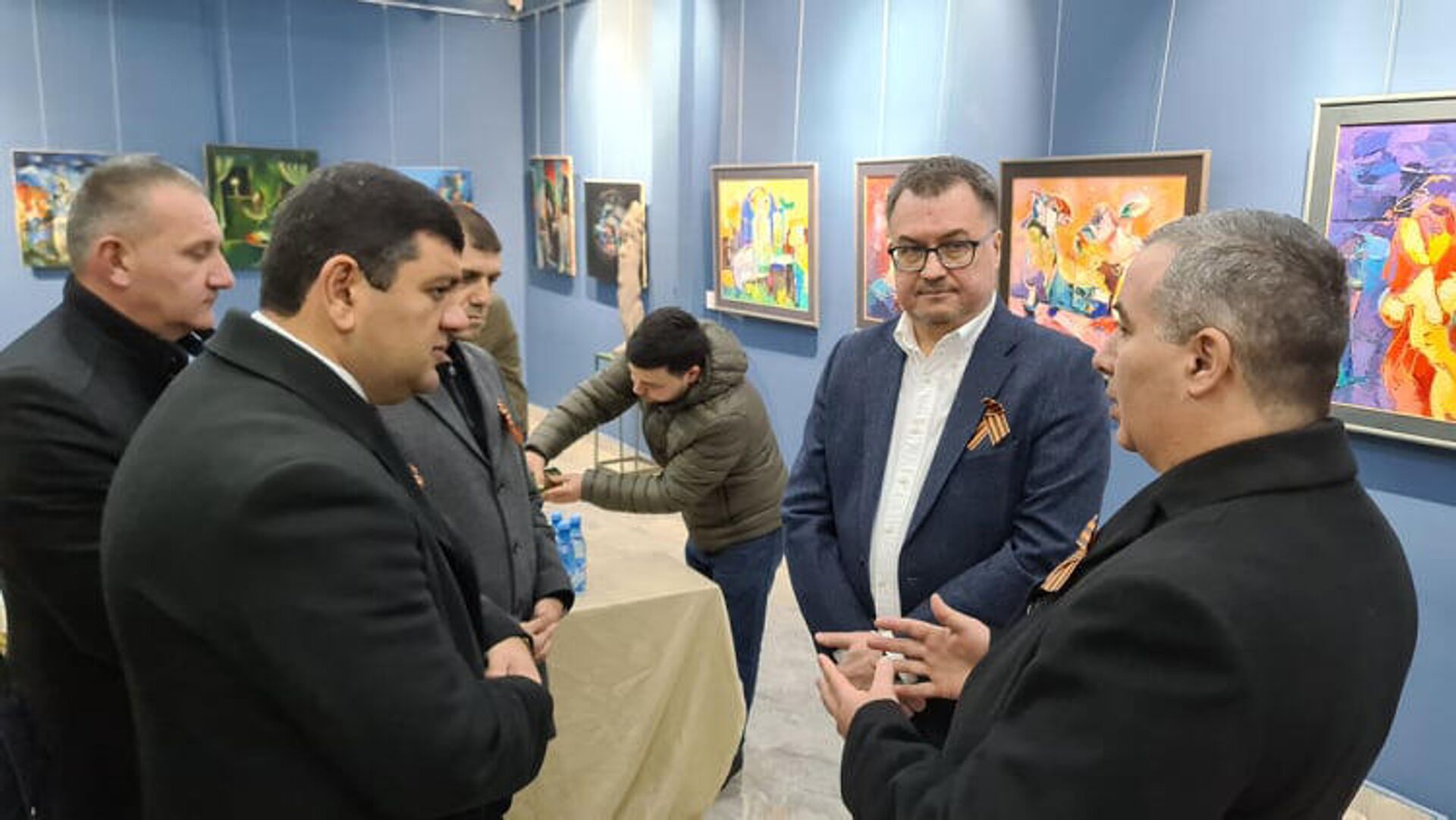 «Մեծ Հաղթանակի դեմքերը»՝ Երևանում Ռուսական տունը բացեց լուսանկարների յուրահատուկ ցուցահանդես Կապանում «Մեծ Հաղթանակի դեմքերը»՝ Երևանում Ռուսական տունը բացեց լուսանկարների յուրահատուկ ցուցահանդես Կապանում - Sputnik Արմենիա, 1920, 25.12.2021