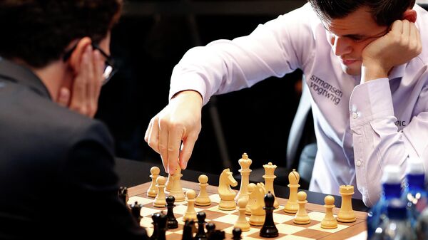Магнус Карлсен,во время игры против Фабиано Каруаны - Sputnik Արմենիա