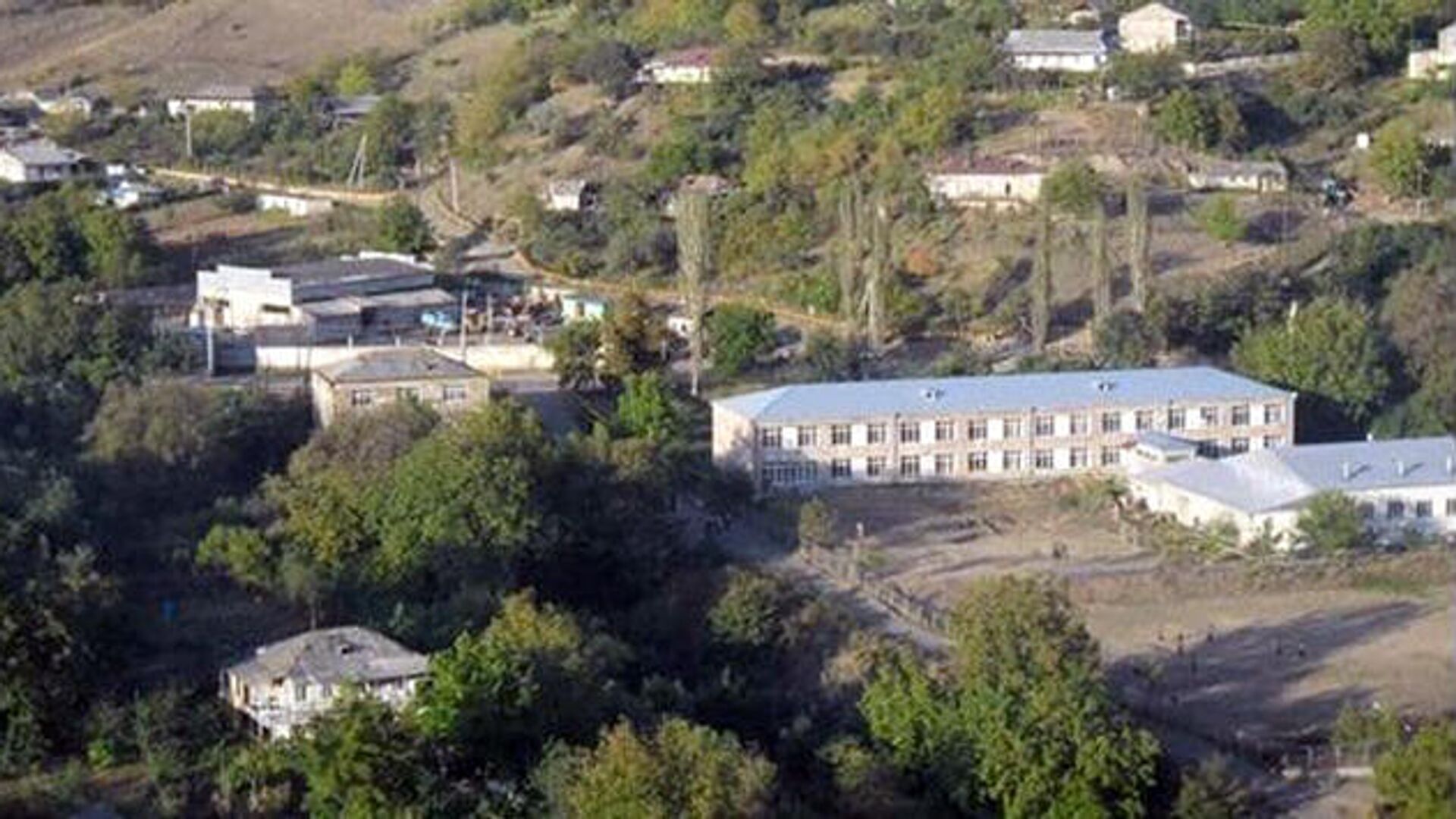 Школа села Баганис в Тавушской области - Sputnik Армения, 1920, 17.03.2022