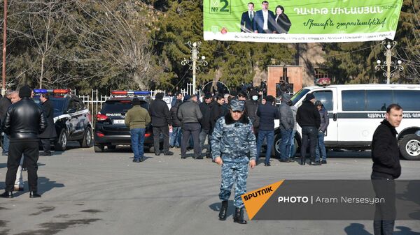 Выборы главы общины в Паракаре - Sputnik Армения