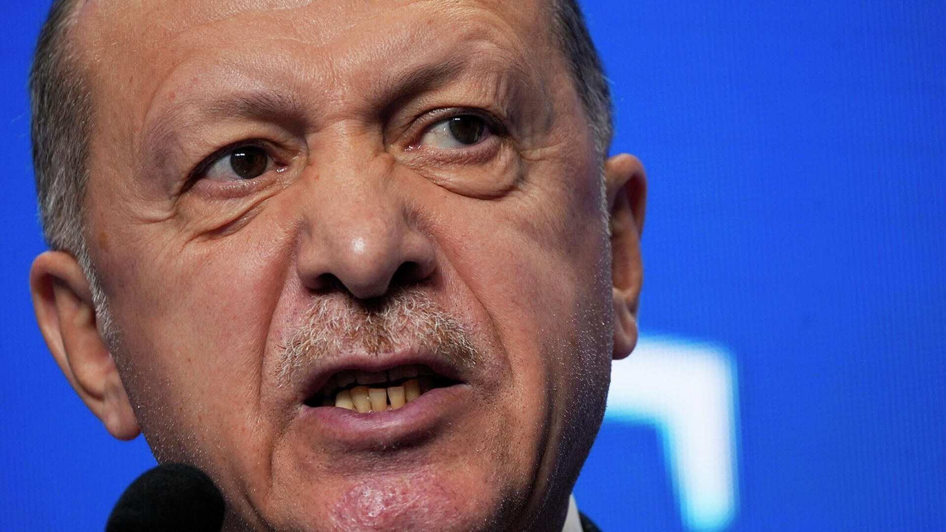 Президент Турции Реджеп Тайип Эрдоган во время выступления - Sputnik Армения, 1920, 10.06.2022