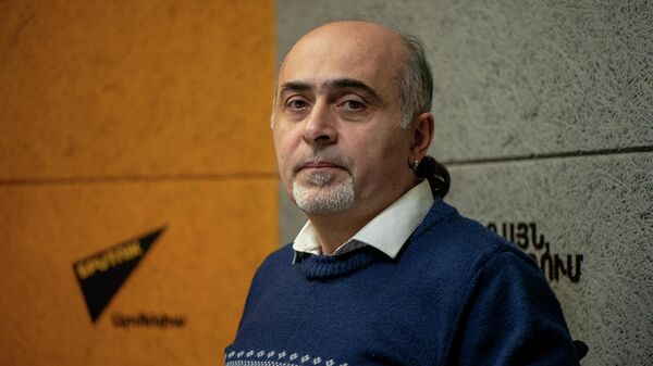 Տեղեկատվական անվտանգության փորձագետ Սամվել Մարտիրոսյանը Sputnik ռադիոկայանի տաղավարում - Sputnik Արմենիա