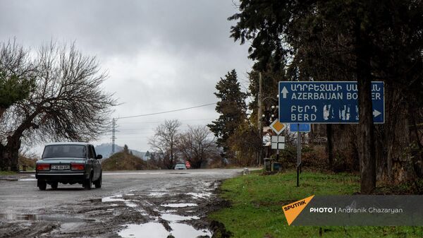 Дорожный знак у населенного пункта Кайан Тавушской области - Sputnik Армения