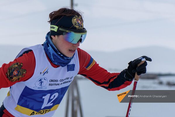 Спортсменка из Гюмри Анна Пашоян на Чемпионате Армении по лыжным гонкам - Sputnik Армения