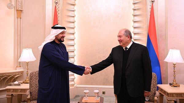 ՀՀ նախագահ Արմեն Սարգսյանը հանդիպել է «Մասդար» ընկերության գլխավոր գործադիր տնօրեն Մոհամեդ Ջամիլ Ալ Ռամահիի հետ (16 հունվարի, 2022թ). Աբու Դաբի - Sputnik Արմենիա