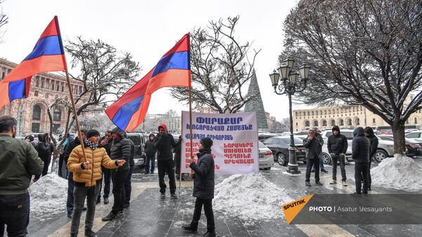 Акция протеста перед Домом правительства (20 января 2022). Еревaн - Sputnik Армения