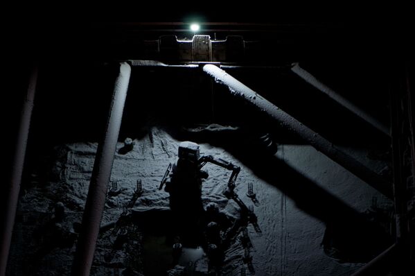 Լույսի ու ստվերի խաղ&#x60; լքված շինությունում. լուսանկարիչ&#x60; Կիրիլ Կոլոսով - Sputnik Արմենիա