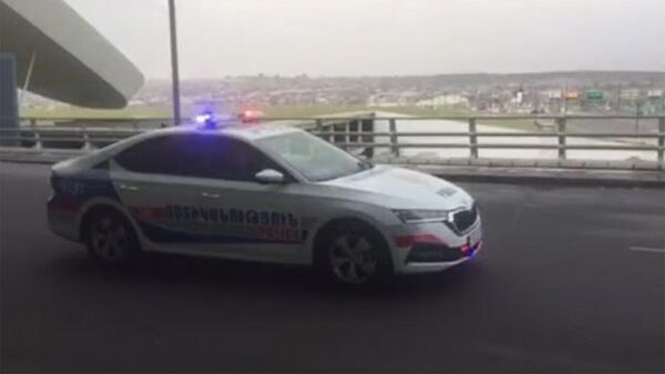 Պարեկները կաշառք առաջարկած հերթական վարորդին բերման են ենթարկել - Sputnik Արմենիա