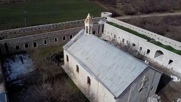 Российские миротворцы приняли участие в информационном туре по монастырю Амарас - Sputnik Армения