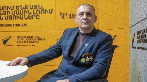 Сергей Булычев в гостях радио Sputnik - Sputnik Армения