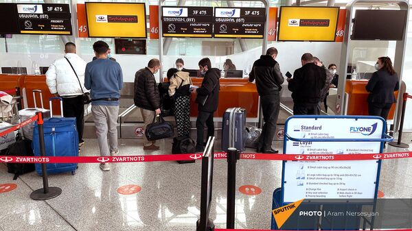 Регистрация рейса Ереван-Стамбул в аэропорту Звартноц (2 февраля 2022). Ереван - Sputnik Армения