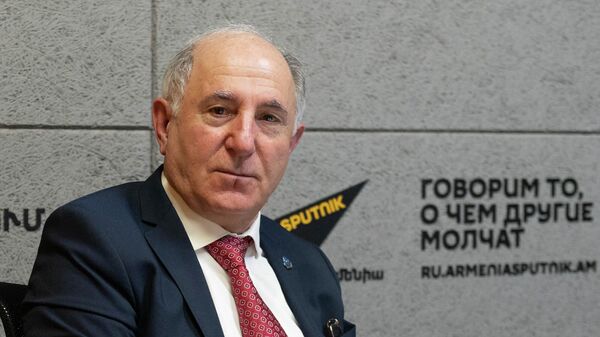 Генерал-майор Левон Степанян в гостях радио Sputnik - Sputnik Армения