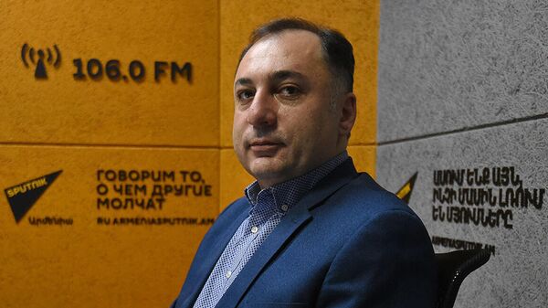 Ատոմ Մխիթարյան. «ԲՈՒՀ–երում մասնագիտությունների պետպատվերի բաշխումը պետք է բխի տնտեսության պահանջներից» - Sputnik Արմենիա