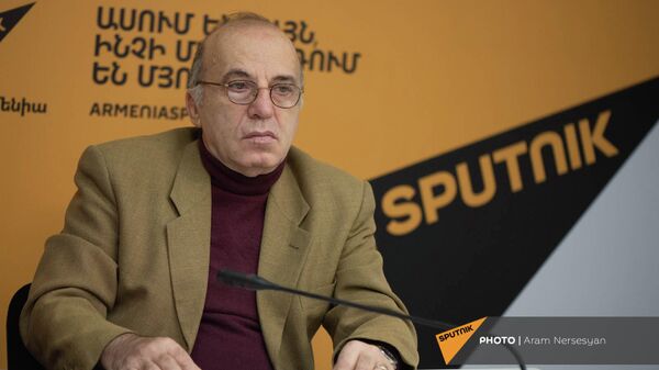 Татул Манасерян на пресс-конференции по теме Экономика Армении в 2021 году в контексте членства страны в ЕАЭС (11 февраля 2022). Еревaн - Sputnik Армения