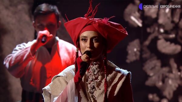 Стоп-кадр из видео выступления украинской певицы Алины Паш - Sputnik Արմենիա