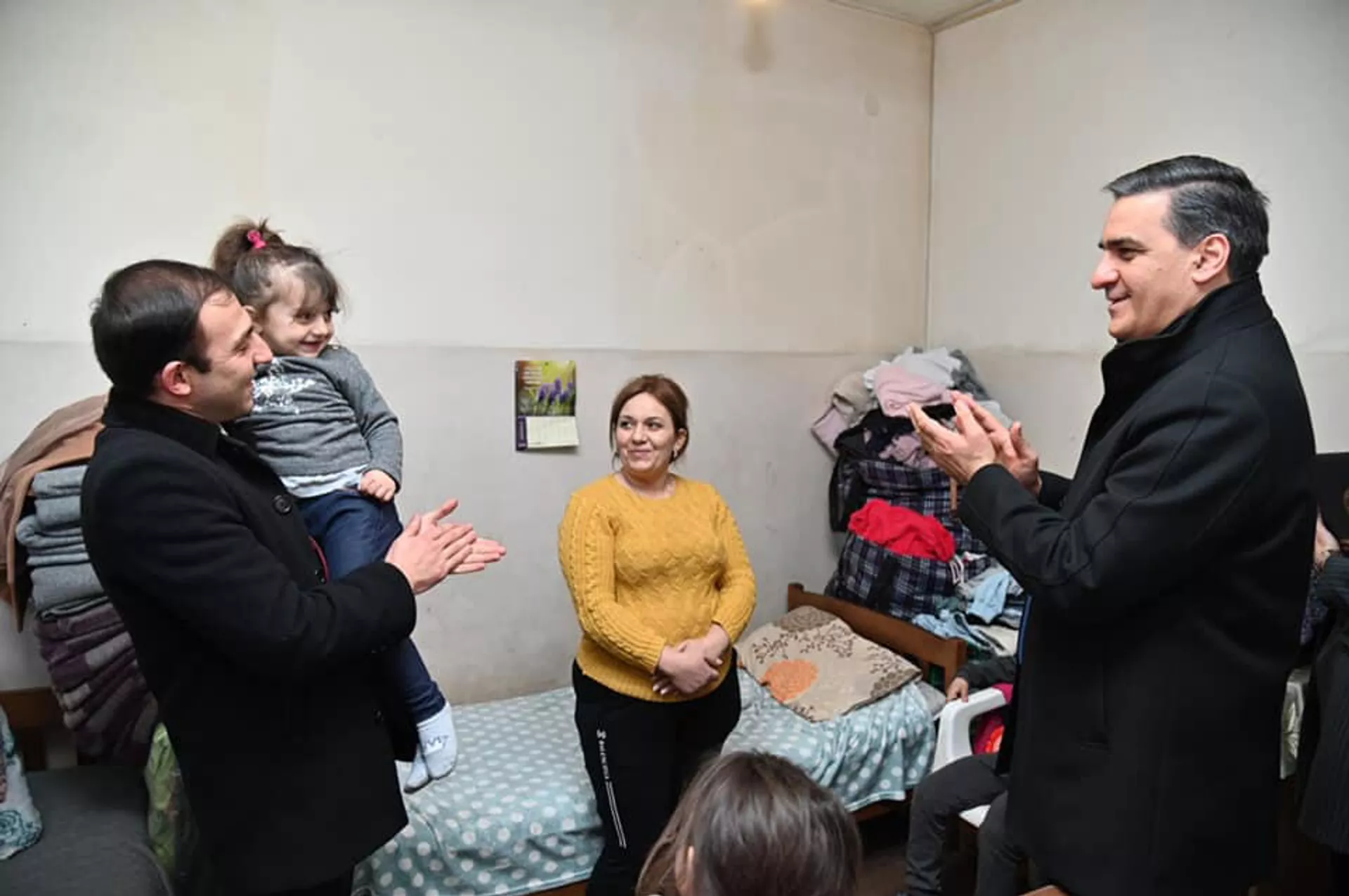 Омбудсмены Армении и Карабаха посетили вынужденных переселенцев из Шуши и Гадрута жителей Карабаха - Sputnik Армения, 1920, 17.02.2022