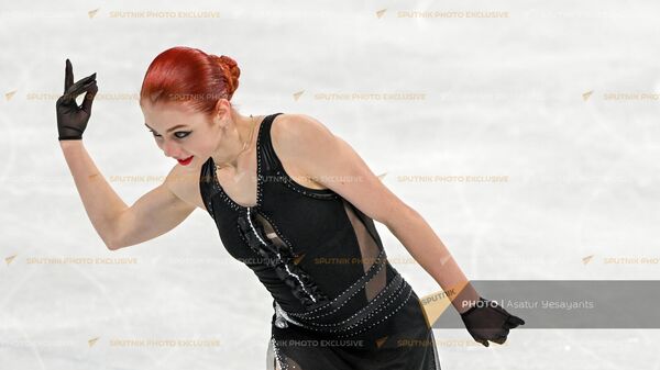 Александра Трусова (Россия) во время произвольной программы женского одиночного катания по фигурному катанию на XXIV зимних Олимпийских играх (17 февраля 2022). Пекин - Sputnik Армения