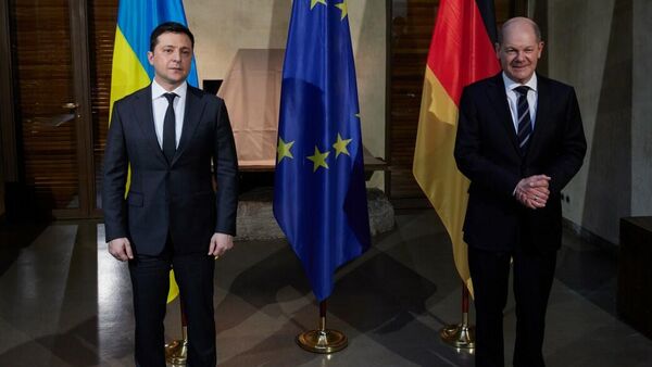 Президент Украины Владимир Зеленский встретился с канцлером Германии Олафом Шольцем (19 февраля 2022). Мюнхен - Sputnik Армения