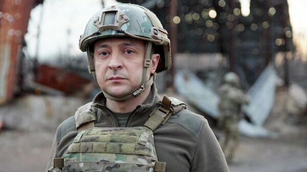 Ուկրաինայի նախագահ Վլադիմիր Զելենսկին այցելել է Դոնեցկի շրջանի զինվորականների առաջապահ դիրքեր (17 փետրվարի, 2022թ). Ուկրաինա - Sputnik Արմենիա