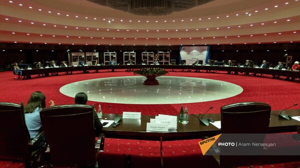 Заседание Евронест в СКК имени К.Демирчяна (22 февраля 2022). Еревaн - Sputnik Армения