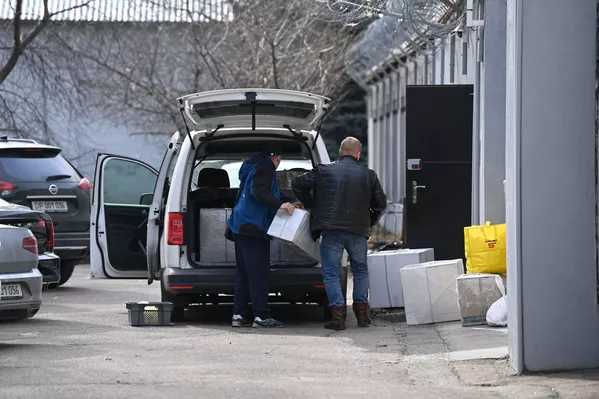 У российского посольства в Киеве. У российского посольства в Киеве. - Sputnik Армения