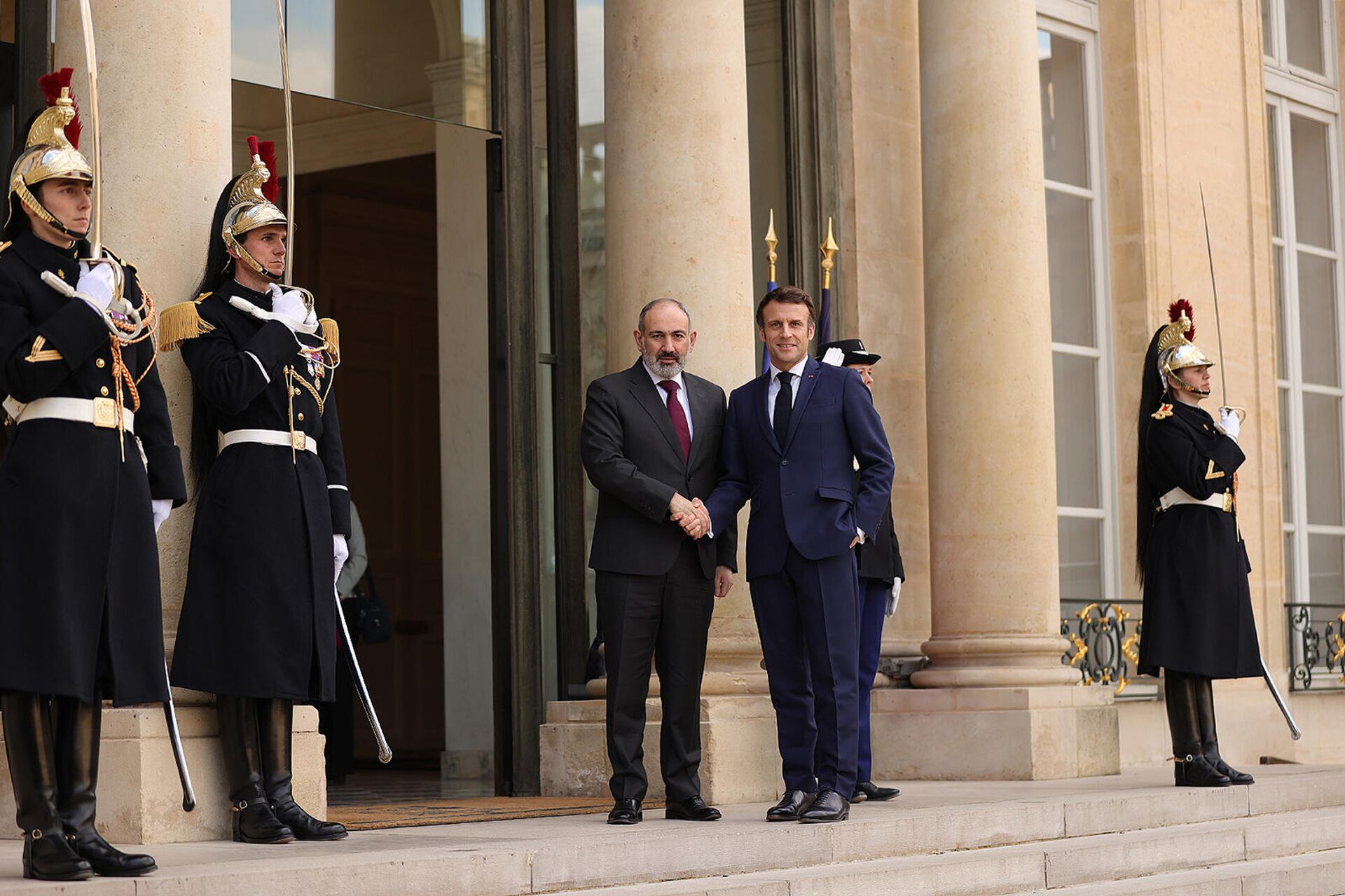 Премьер-министр Никол Пашинян встретился с президентом Франции Эммануэлем Макроном (9 марта 2022). Париж - Sputnik Արմենիա, 1920, 09.03.2022