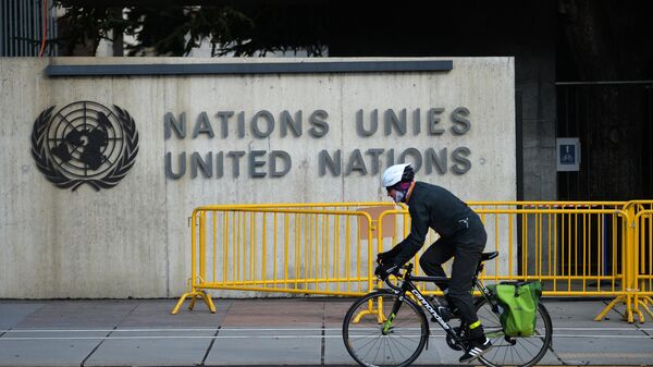 Эмблема Организации Объединённых Наций (ООН) на здании офиса ООН в Женеве. - Sputnik Армения