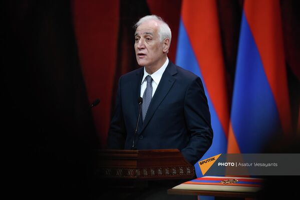 Ваагн Хачатрян обращается к гостям и нации - Sputnik Армения