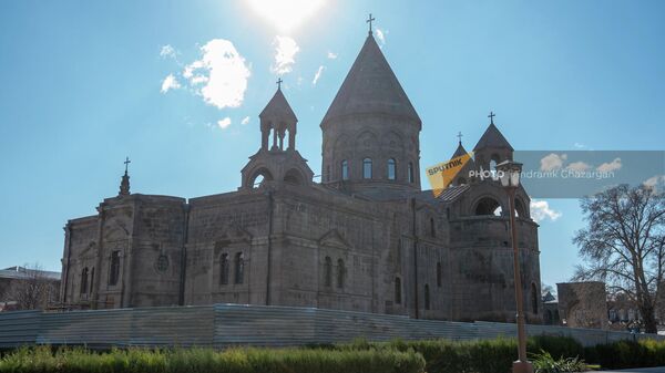 Эчмиадзинский кафедральный собор - Sputnik Армения