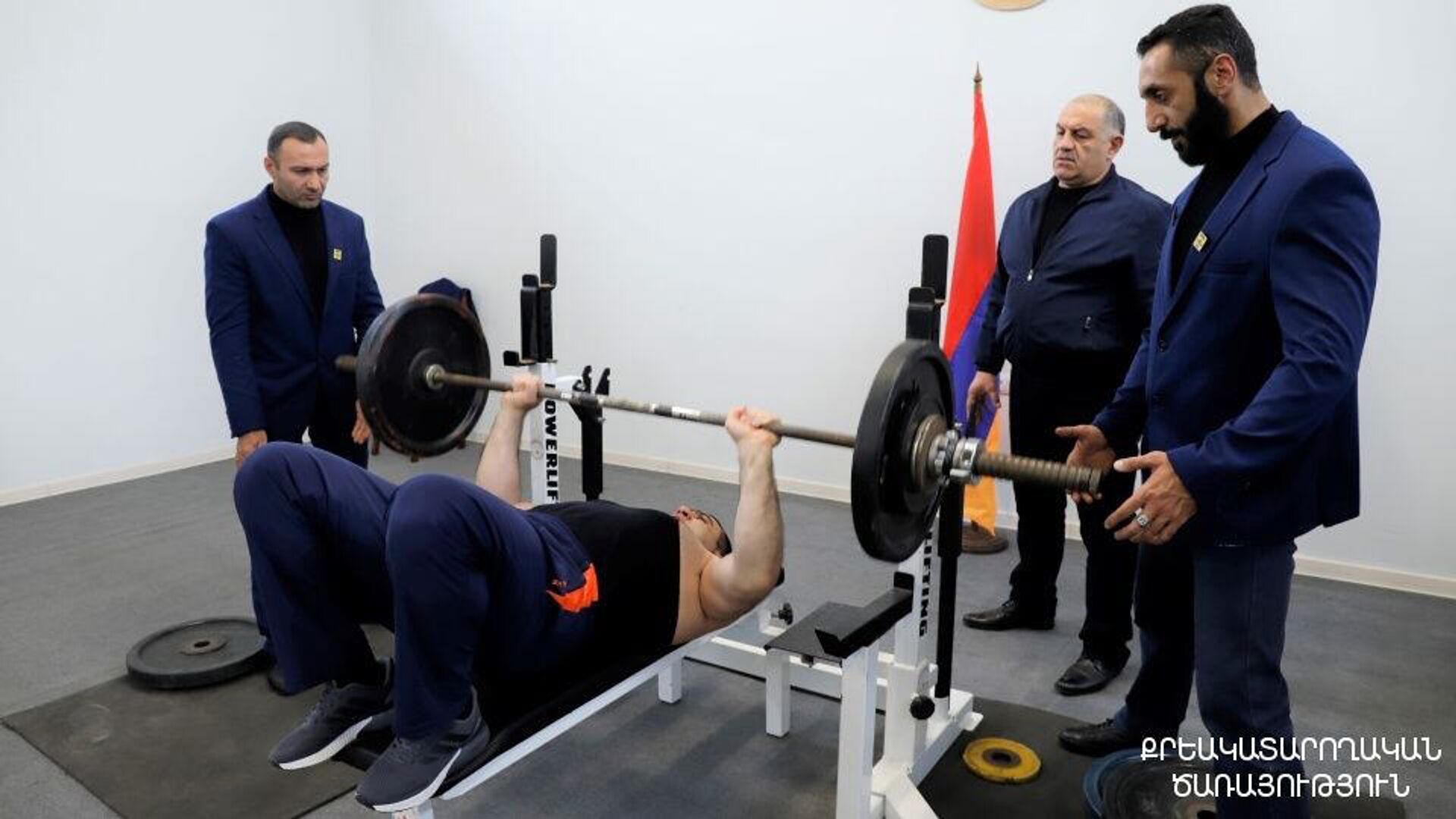 Пожизненно осужденный Татул Мирзоян стал рекордсменом мира по поднятию штанги лежа (23 марта 2022). Еревaн - Sputnik Армения, 1920, 24.03.2022