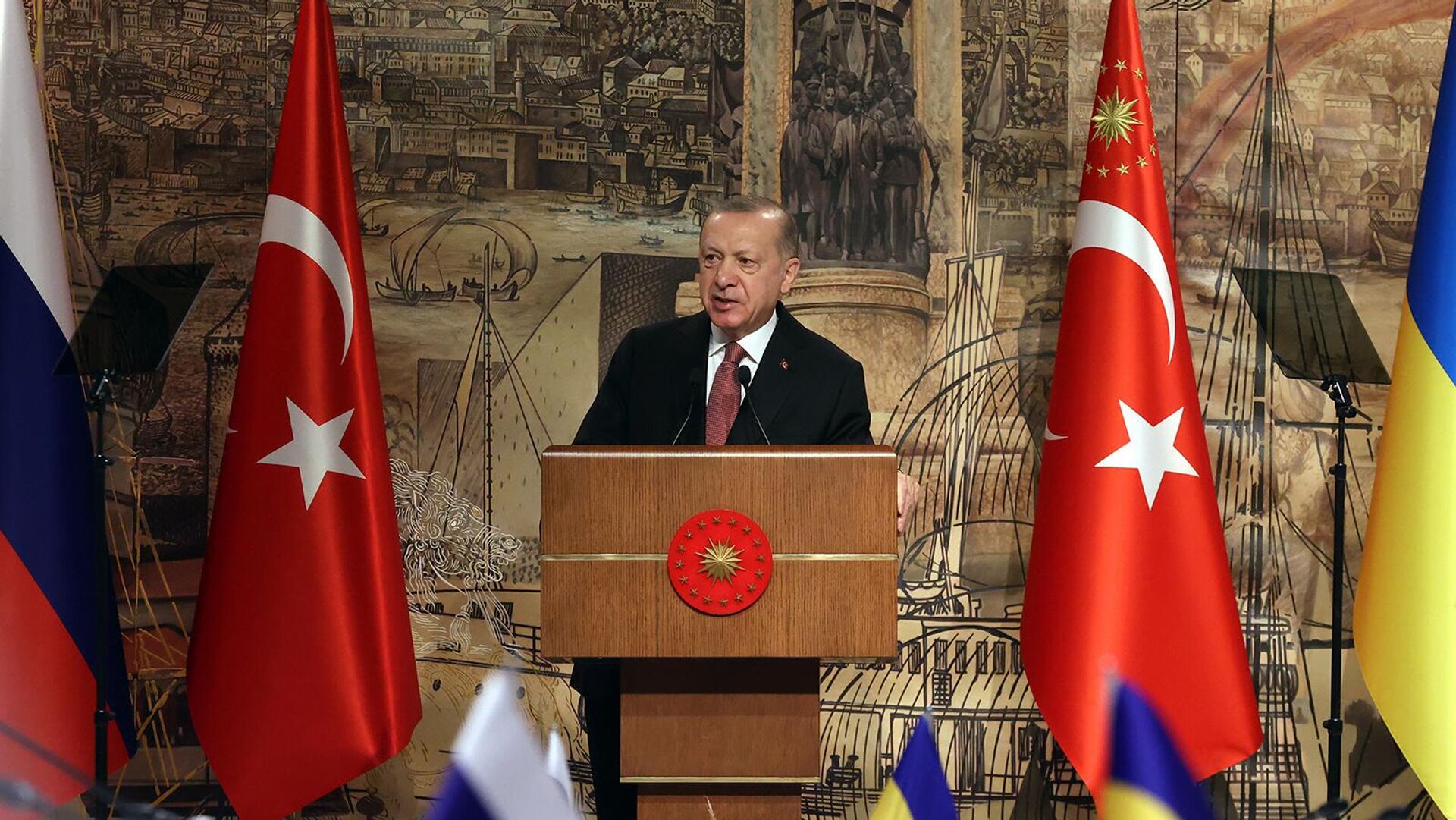 Президент Турции Реджеп Тайип Эрдоган выступает на российско-украинских переговорах во дворце Долмабахче (29 марта 2022). Стамбул - Sputnik Армения, 1920, 01.06.2022