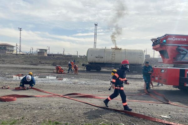 «Հարավկովկասյան երկաթուղի» ընկերությունը և ՀՀ ԱԻՆ–ը համատեղ վարժանքներ են անցկացրել երկաթուղային տրանսպորտում տարբեր տեսակի արտակարգ իրավիճակների պատրաստ լինելու նպատակով (30 մարտի, 2022) - Sputnik Արմենիա