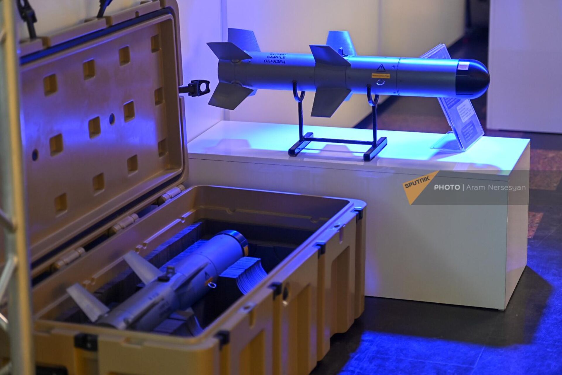Оборонные разработки компаний UAV Labs и Локатор на выставке оборонных технологий ArmHighTech в Ереване Оборонные разработки компаний UAV Labs и Локатор на выставке оборонных технологий ArmHighTech в Ереване - Sputnik Армения, 1920, 31.03.2022